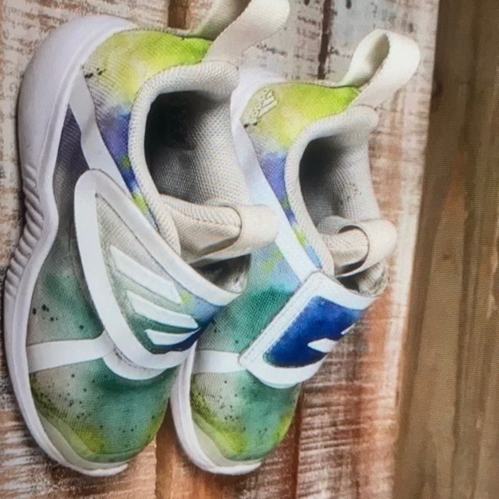 Adidas Fortarun shoes white